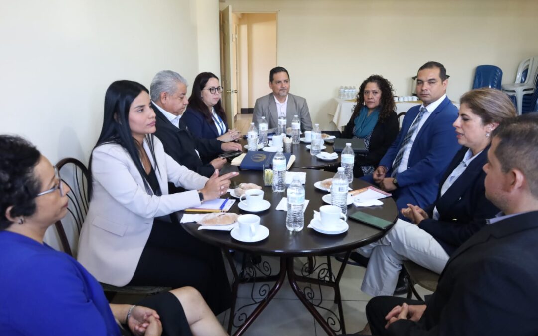 Visita a la Fiscalía de la Mujer del Ministerio Público en Quetzaltenango